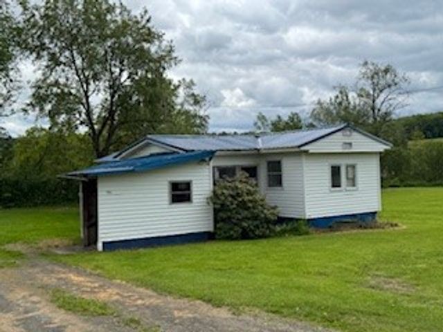 105 Loomis Lane, Columbus, NY 13460