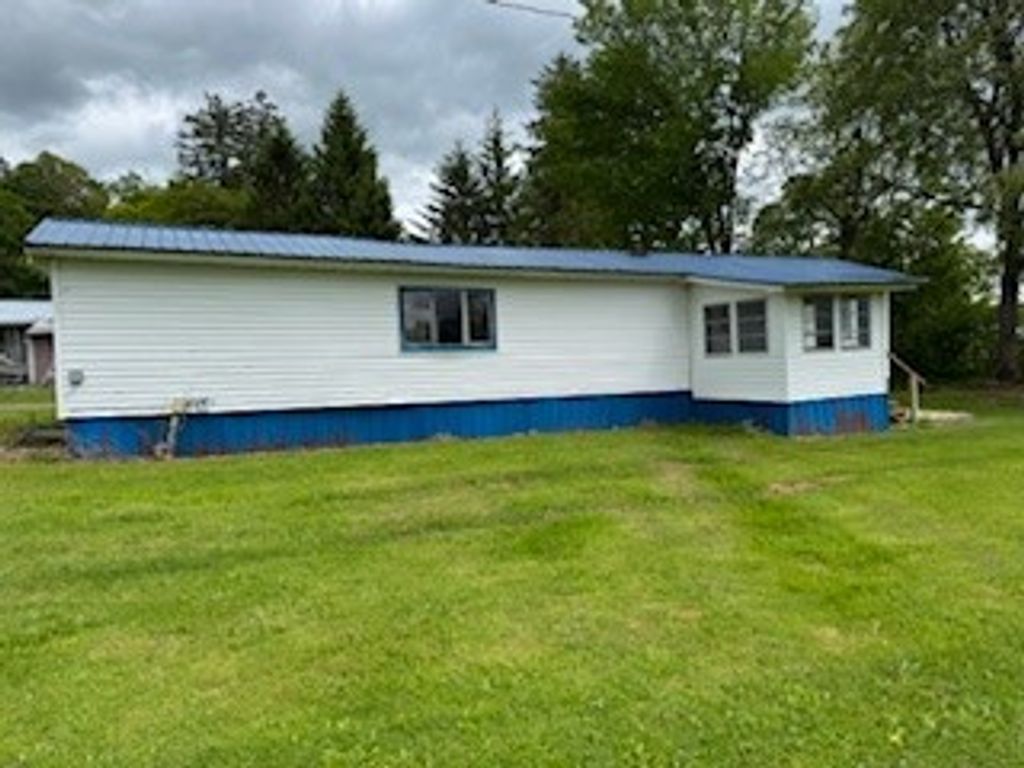 105 Loomis Lane, Columbus, NY 13460