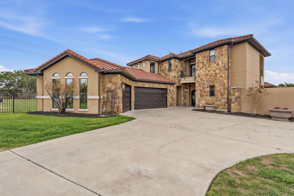 1028 Villa Hill DR, Leander, TX 78641