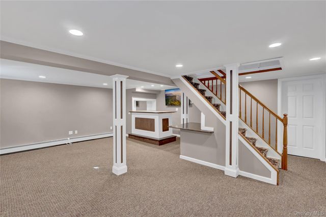 1526 Rhode Avenue, Merrick, NY 11566