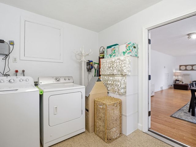 17 Daley St, Needham, MA 02494