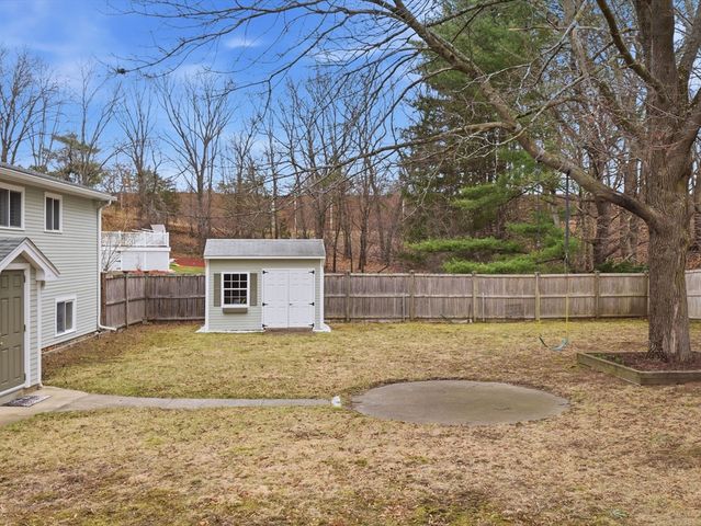 17 Daley St, Needham, MA 02494