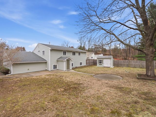 17 Daley St, Needham, MA 02494