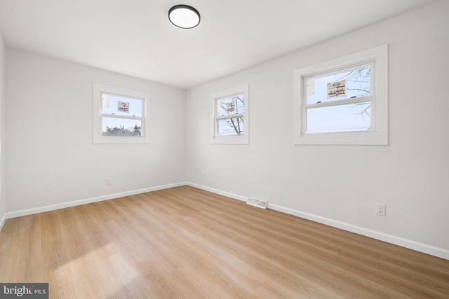 26 NICHOLAS ST, Pemberton, NJ 08068