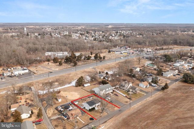 26 NICHOLAS ST, Pemberton, NJ 08068