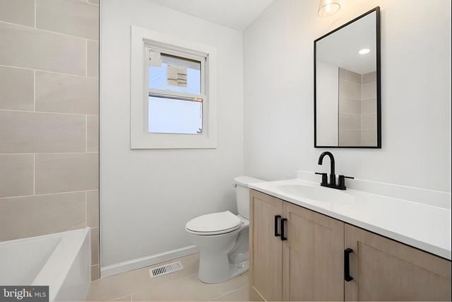 26 NICHOLAS ST, Pemberton, NJ 08068