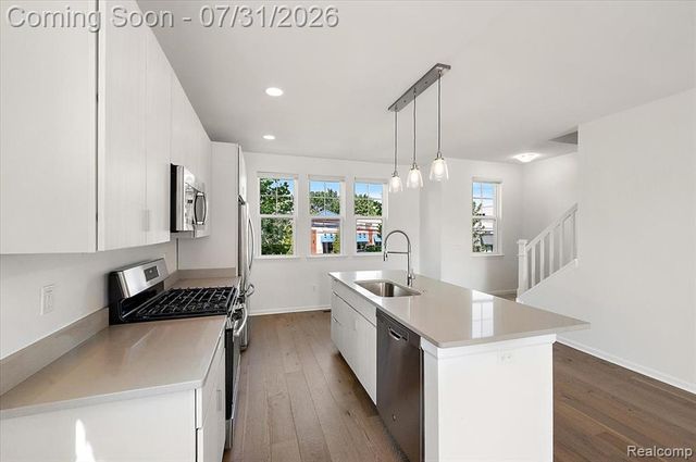 2500 Normandy Road, Royal Oak, MI 48073
