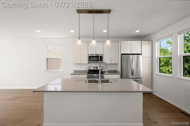 2500 Normandy Road, Royal Oak, MI 48073