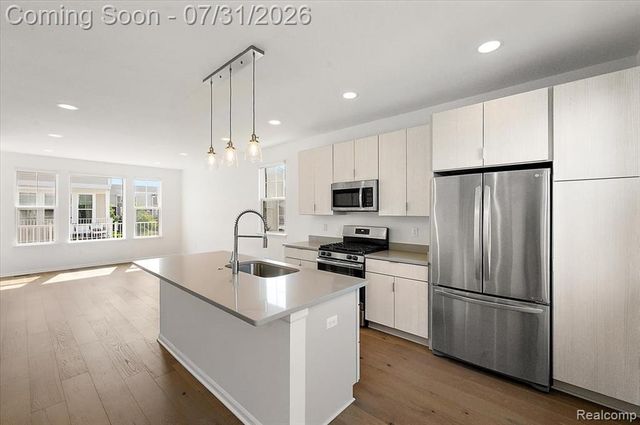 2500 Normandy Road, Royal Oak, MI 48073