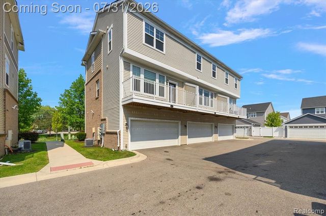 2500 Normandy Road, Royal Oak, MI 48073
