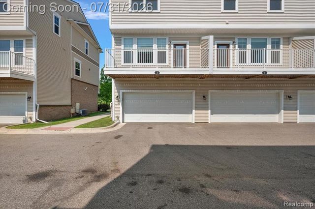 2500 Normandy Road, Royal Oak, MI 48073
