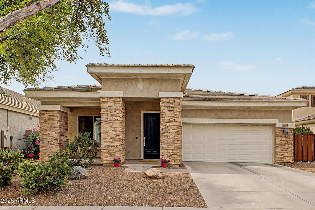 4272 E BUCKBOARD Road, Gilbert, AZ 85297