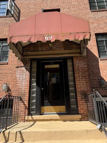 69 Strathmore Rd 6, Boston, MA 02135