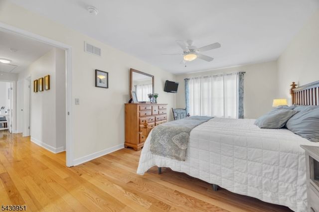 16 Hughey Ln, Hillsborough Twp., NJ 08844