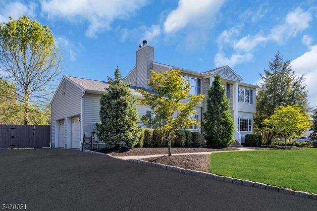 16 Hughey Ln, Hillsborough Twp., NJ 08844