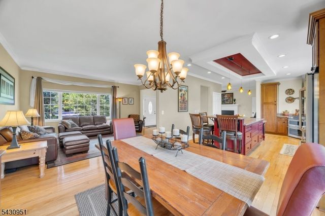 16 Hughey Ln, Hillsborough Twp., NJ 08844