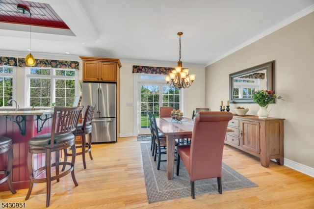 16 Hughey Ln, Hillsborough Twp., NJ 08844