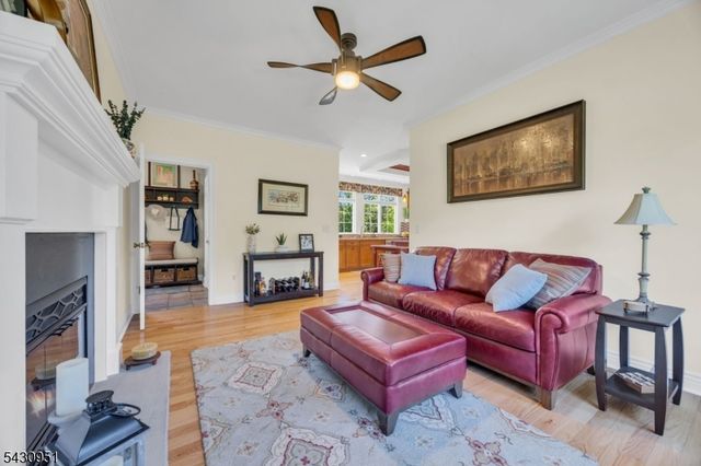 16 Hughey Ln, Hillsborough Twp., NJ 08844