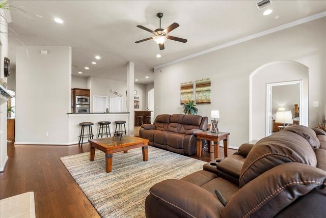 2404 Garnetfield Lane, Friendswood, TX 77546