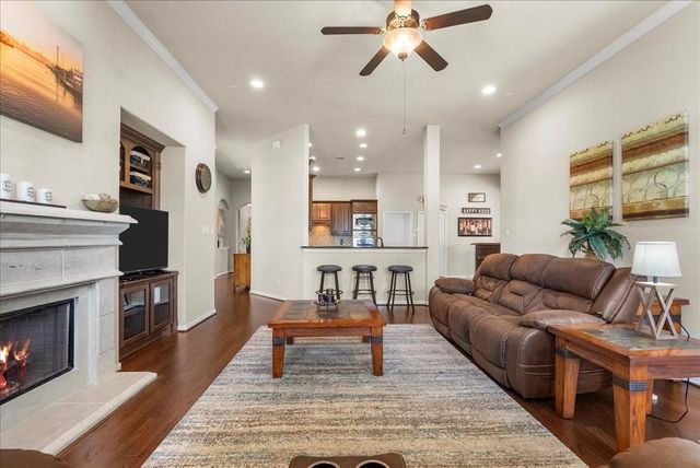 2404 Garnetfield Lane, Friendswood, TX 77546