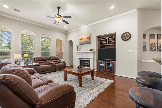 2404 Garnetfield Lane, Friendswood, TX 77546