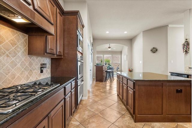 2404 Garnetfield Lane, Friendswood, TX 77546