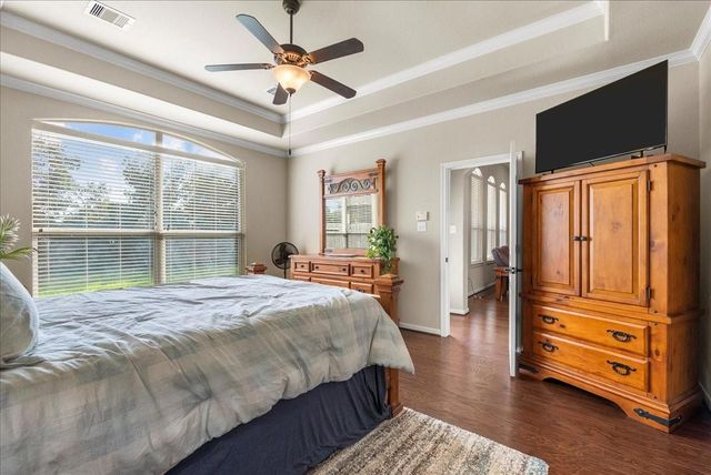 2404 Garnetfield Lane, Friendswood, TX 77546
