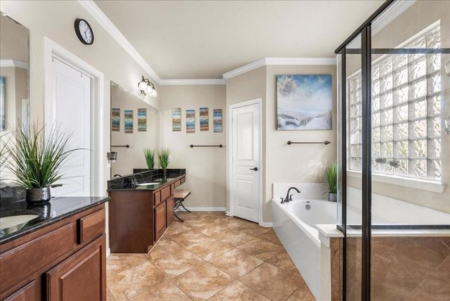 2404 Garnetfield Lane, Friendswood, TX 77546