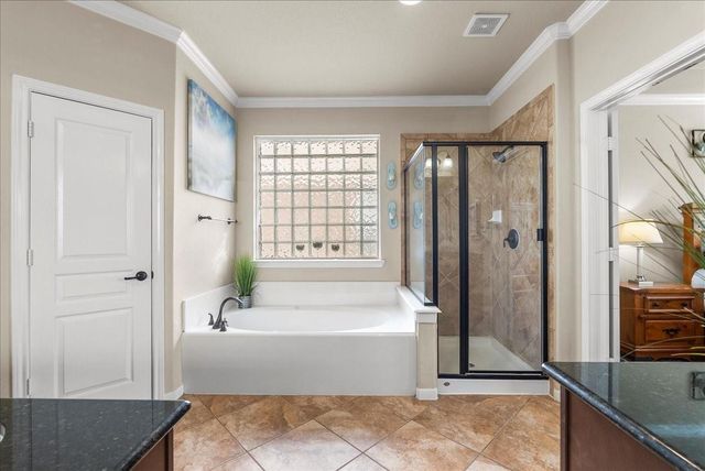 2404 Garnetfield Lane, Friendswood, TX 77546