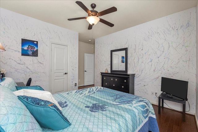 2404 Garnetfield Lane, Friendswood, TX 77546
