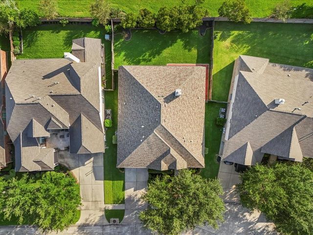 2404 Garnetfield Lane, Friendswood, TX 77546