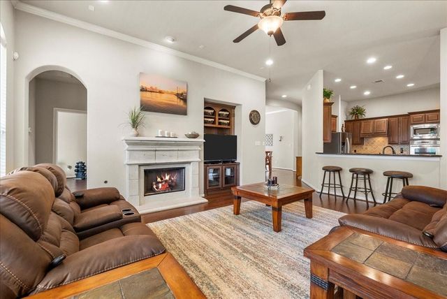 2404 Garnetfield Lane, Friendswood, TX 77546