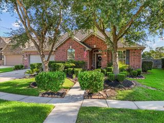 2404 Garnetfield Lane, Friendswood, TX 77546