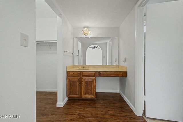 5202 W BROWN Street, Glendale, AZ 85302