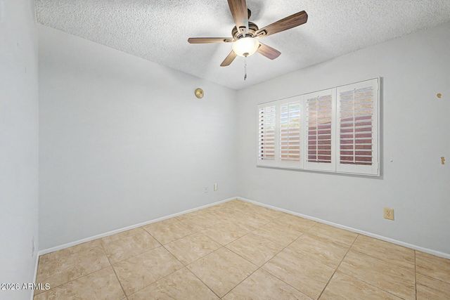 5202 W BROWN Street, Glendale, AZ 85302
