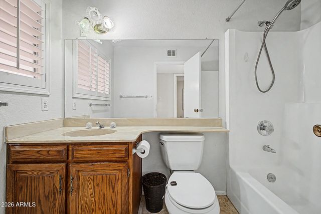 5202 W BROWN Street, Glendale, AZ 85302