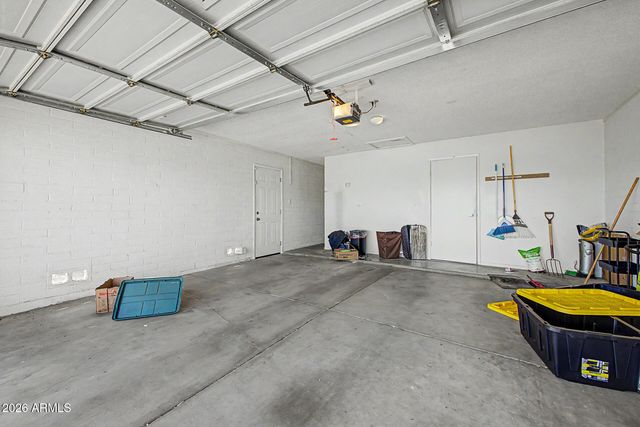5202 W BROWN Street, Glendale, AZ 85302