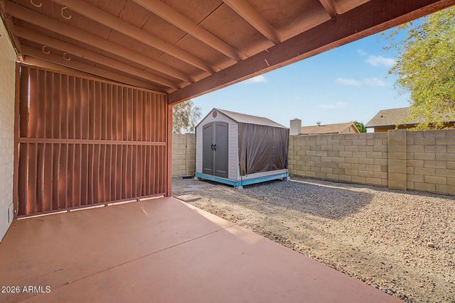 5202 W BROWN Street, Glendale, AZ 85302