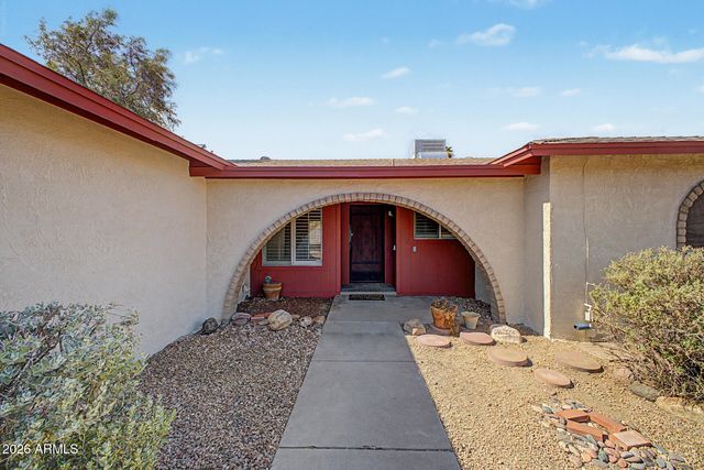 5202 W BROWN Street, Glendale, AZ 85302