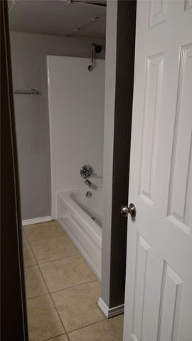 2017 Paisley Drive D, Arlington, TX 76015