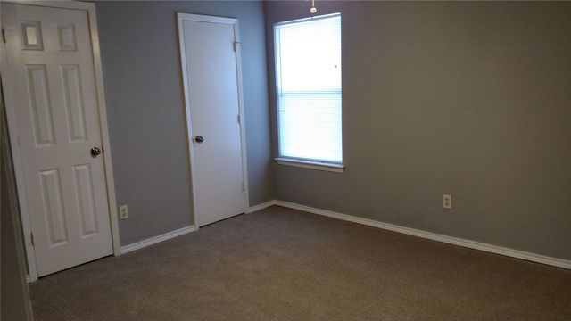 2017 Paisley Drive D, Arlington, TX 76015