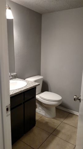 2017 Paisley Drive D, Arlington, TX 76015