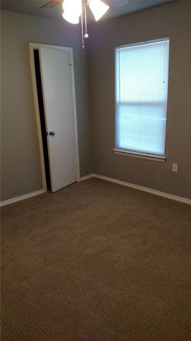 2017 Paisley Drive D, Arlington, TX 76015