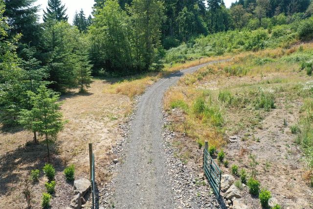 207 Sanderson Road, Chehalis, WA 98532