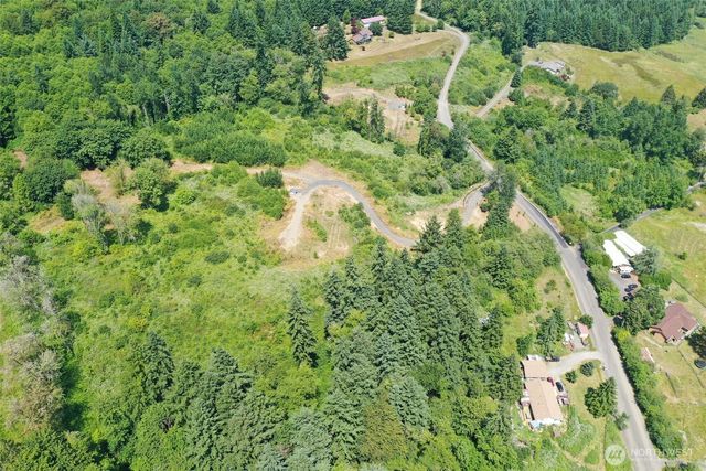 207 Sanderson Road, Chehalis, WA 98532