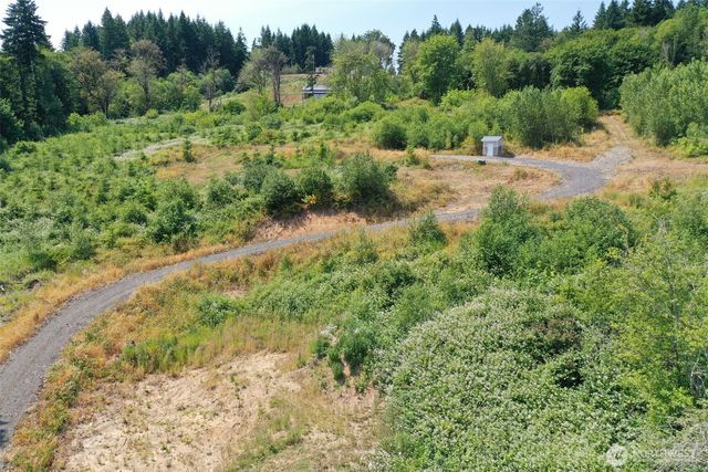 207 Sanderson Road, Chehalis, WA 98532