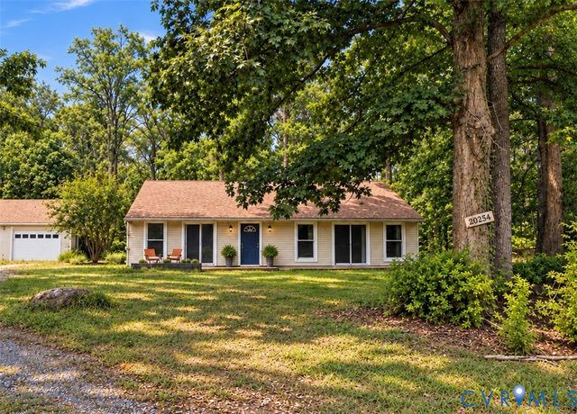 20254 Shockey Ln, Beaverdam, VA 23015