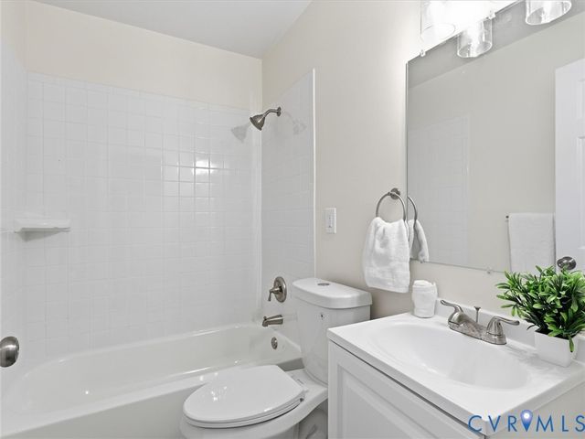 20254 Shockey Ln, Beaverdam, VA 23015
