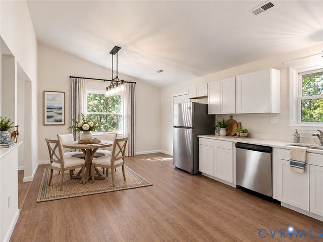 20254 Shockey Ln, Beaverdam, VA 23015