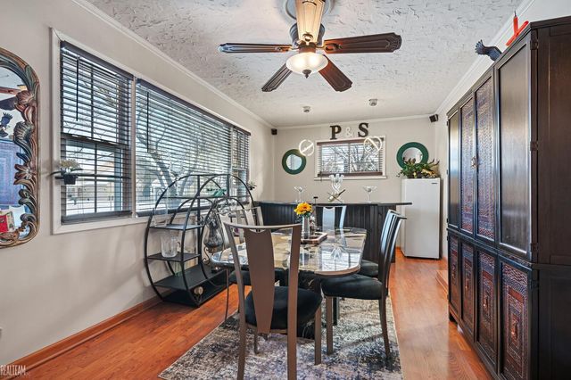 39151 Wanda Avenue, Sterling Heights, MI 48313